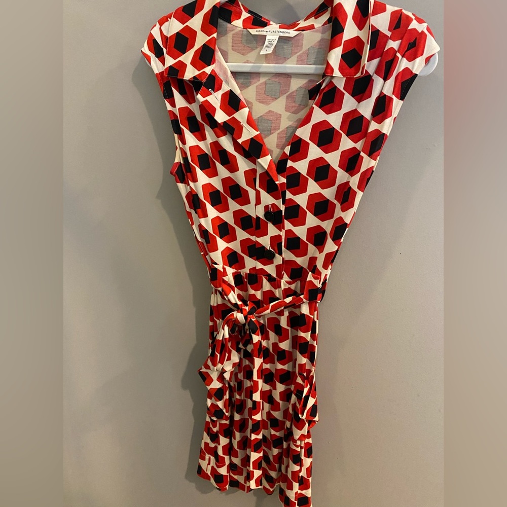 EUC DVF dress.
